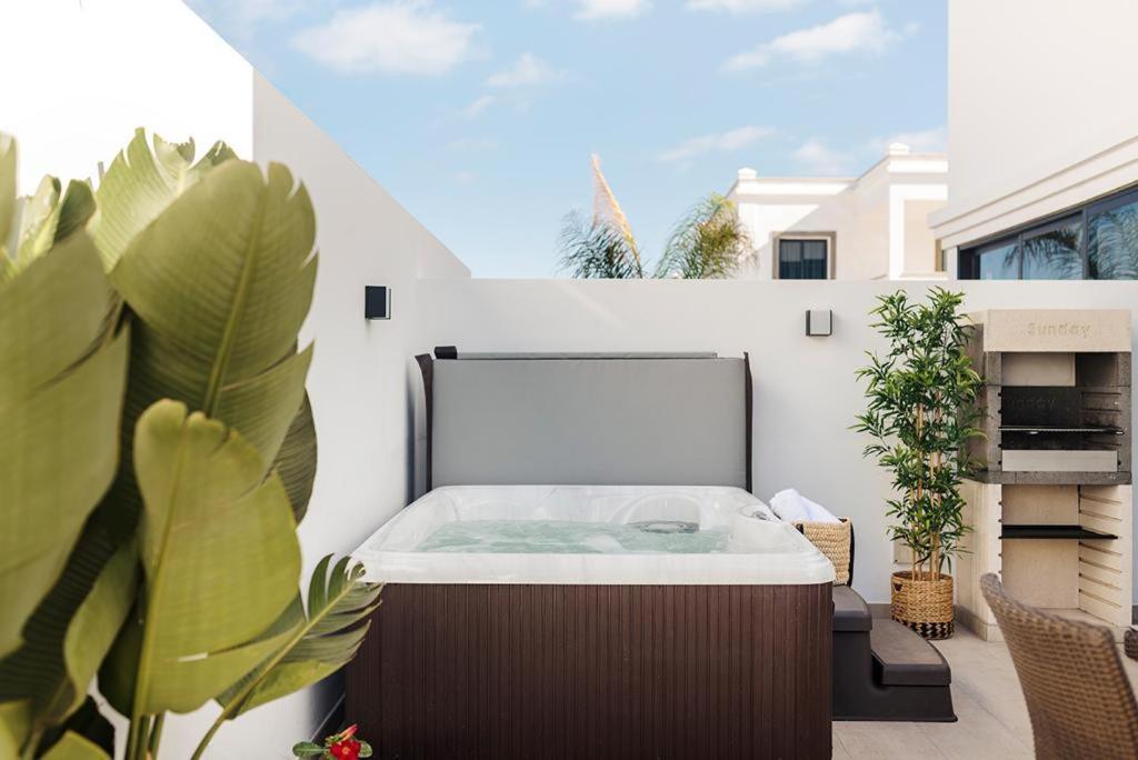 Villa Palmera Jacuzzi Yaiza  Dış mekan fotoğraf